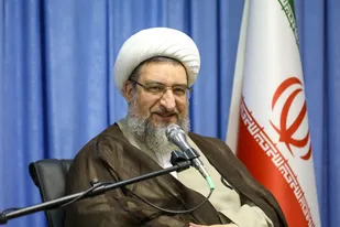 ارتقای معنویت و خودسازی، سنگ&zwnj;بنای عزت ارتش است/ نقش عقیدتی سیاسی در پیروزی&zwnj;های دفاع مقدس بی&zwnj;بدیل بود