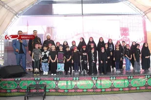 پذیرایی خادمان حسینی در شهرداری باقرشهر از خیل عظیم جاماندگان اربعین