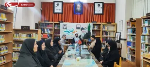 جنگ ترکیبی برای تغییر افکار و عقاید ملت ایران است/روشنگری کلید پیروزی