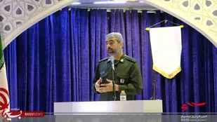 دفاع مقدس به ما آموخت در مقابل قدرت های جهان ایستادگی کنیم