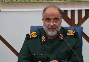 خون &laquo;قائد شهید امت&raquo; ریشه سلطه&zwnj;گران را در منطقه می&zwnj;سوزاند/ شکست آمریکا در بازگشایی تنگه هرمز، سند زوال استکبار است