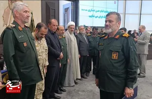 تجلیل از فرمانده سپاه استان قزوین به دلیل تحقق ۸۶ درصدی برنامه&zwnj;ها در قرارگاه تهاتری شهید شاطری