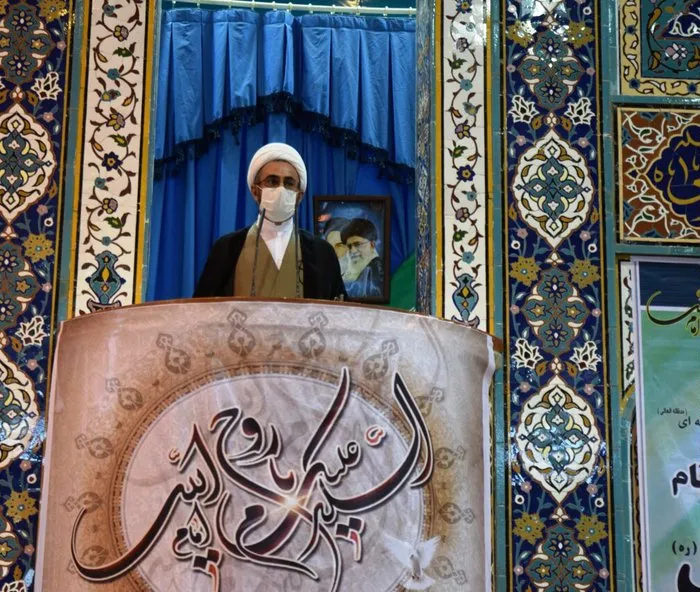 امام (ره) عزت را به ملت ایران بازگرداند/ سرافرازی امروز کشور مرهون مدیریت مدبرانه ولایت فقیه است
