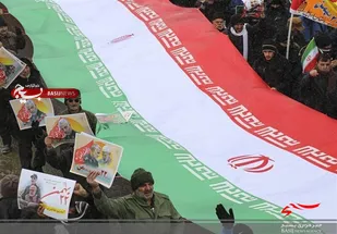 دهه مبارک فجر فرصت مناسبی برای تبیین شاخصه های انقلاب اسلامی است