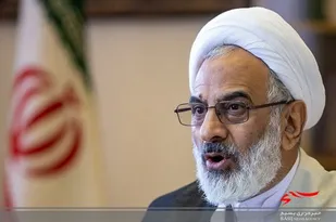 هدف دشمن پیاده سازی جریان سکولاریسم در کشور است