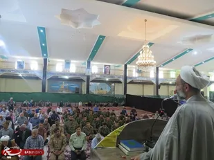 شرکت بسیجیان دوره تکمیلی در نماز جمعه شهر هرند