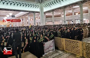 حرم بانوی کرامت میزبان همایش اقتدار بسیجیان قمی+تصاویر