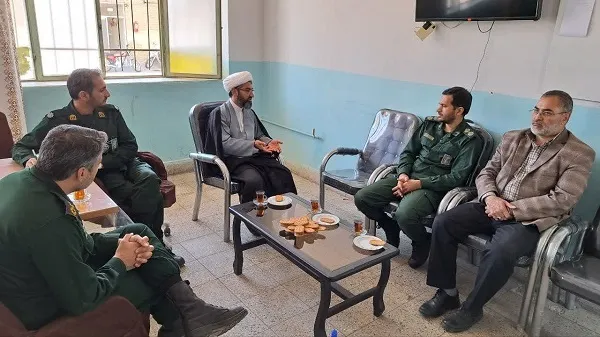 بازدید امام جمعه شهرستان نایین از گردان