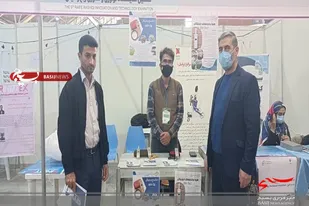 بازدید مسئول بسیج دانشجویی شبستر از غرفه&zwnj;های دانشجویان شبستری در نمایشگاه رینوتکس 2021