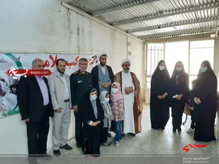 بازدید امام جمعه و فرمانده ناحیه دهاقان از کارگاه پخت نان گروه جهادی عطاآباد