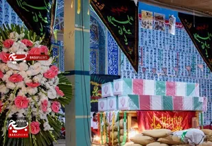 تشییع ۵ شهید گمنام در شهرها و روستاهای بام ایران