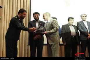 تجلیل از تولیدکنندگان صنعت کیف، کفش و چرم در همدان