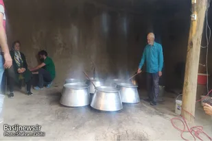 دوازدهمین جشنواره شیره&zwnj;پزی سنتی مانیزان برگزار شد