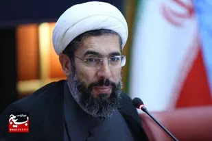 استاد بسیجی باید پیشران حرکت علمی کشور و تربیت&zwnj;کننده نسل آینده باشد