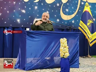 وحشت قدرت های عالم از ملت ایران در مسیر ولایت بودن است