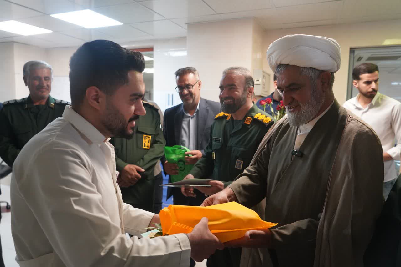تجلیل مسئولان سپاه فتح از پرستاران در مانگاه امام صادق (ع) یاسوج + ( تصاویر) تجلیل مسئولان سپاه فتح از پرستاران در مانگاه امام صادق (ع) یاسوج + ( تصاویر)