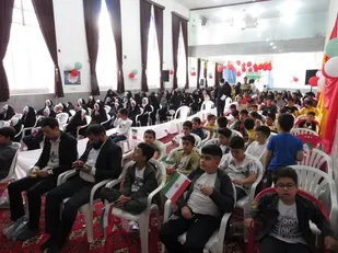 برگزاری اجتماع بزرگ سلام فرمانده ویژه دانش آموزان دختر وپسر