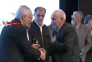 تقدیر از خانواده شهید روح&zwnj;الله عجمیان ورزشکار رشته تکواندو در مراسم برترین&zwnj;های ورزش ایران+ویدئو