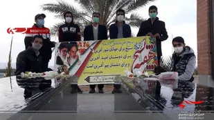 غبارروبی و عطرافشانی قبورشهدای گمنام شهر خور