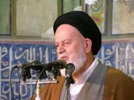 بی حجابی جرم مشهود است/ مسئولین از میزها حرکت کنند و خبر مردم را بگیرند/مانند شهرک شهید بهشتی شاهرود در جای جای استان وجود دارد