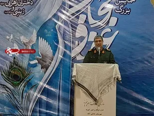 دانش آموزان بسیجی شعار ایمان، قلم و شجاعت را سرلوحه خود قرار دهند