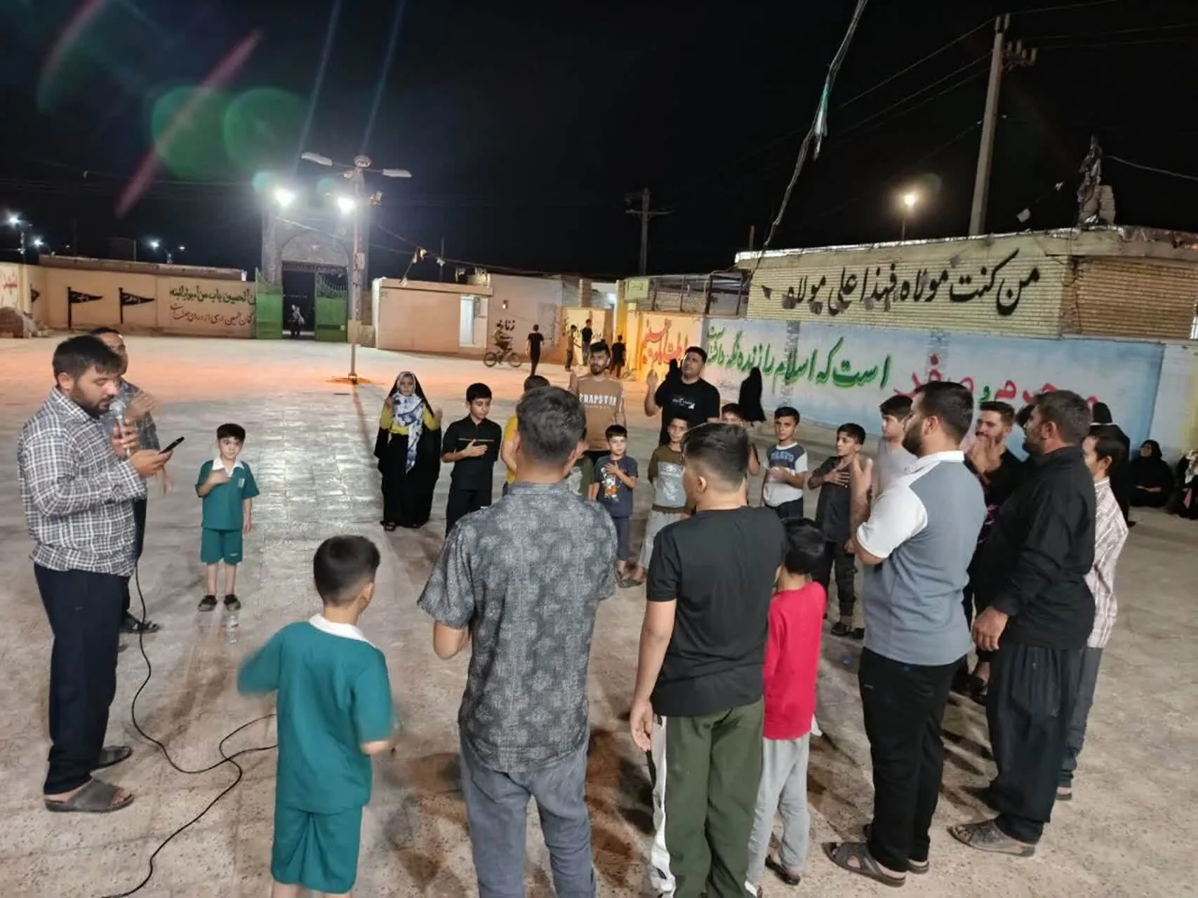 آماده سازی پایگاه و مساجد در آغاجاری به مناسبت فرا رسیدن ماه محرم