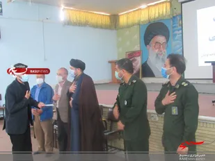 تجلیل از فعالان قرآنی و اختتامیه برنامه های ماه مبارک رمضان در سپاه قوچان