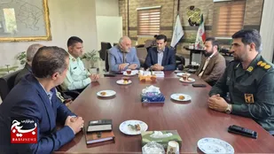 دیدار جمعی از مسئولان شهرستانی با فرماندار رزن به مناسبت هفته دولت