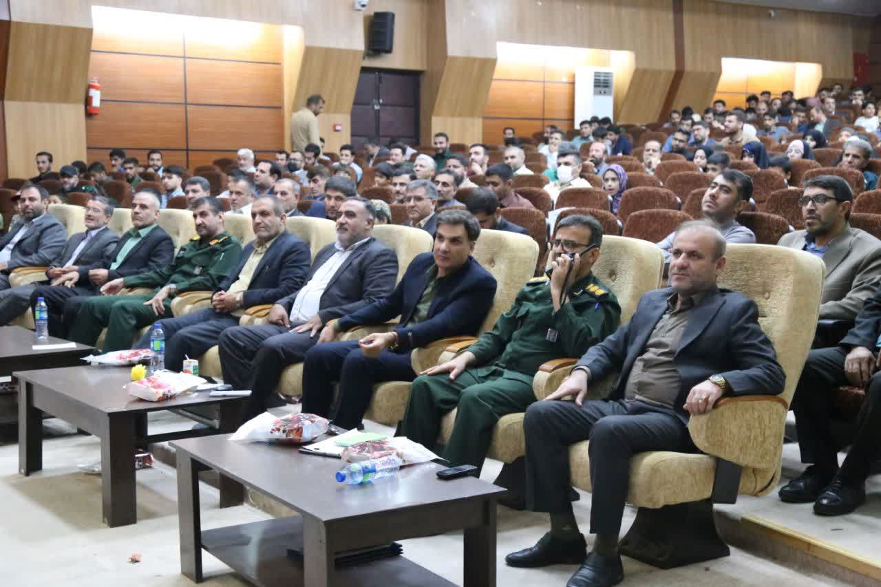 هشت سال دفاع مقدس گنجینهای عظیم برای حال و آیندگان است هشت سال دفاع مقدس گنجینهای عظیم برای حال و آیندگان است
