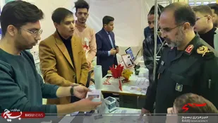 بازدید فرمانده سپاه قم از نمایشگاه دستاوردهای پژوهش و فناوری
