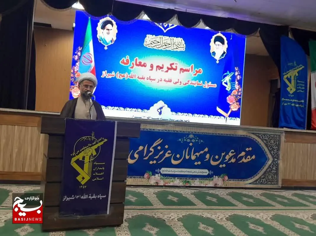 مکتب امامین انقلاب با یک هدف و یک سیره به مسیر ادامه می‌دهد