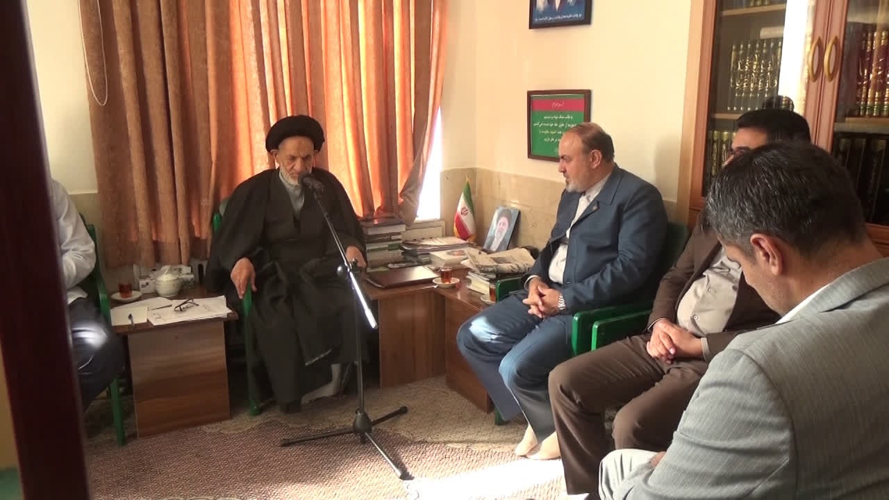 دشمن در ایجاد شکاف میان مردم و مسئولان ناکام ماند