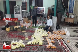 توزیع ۳۵۰ بسته یلدای مهدوی به همت حوزه مقاومت بسیج امام حسن مجتبی(ع) ملایر+تصاویر