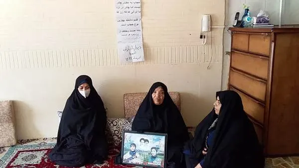 دیدار و دلجوئی از مادر شهیدان حجت الله و صولت مطلبی در جونقان