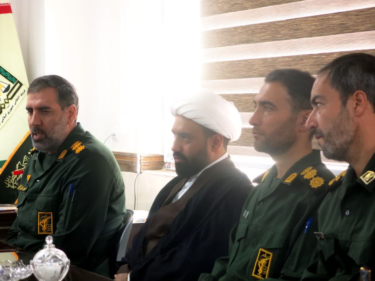 دیدار فرمانده و مسئول نمایندگی ولی فقیه سپاه ناحیه آوج با فرمانده انتظامی شهرستان دیدار فرمانده و مسئول نمایندگی ولی فقیه سپاه ناحیه آوج با فرمانده انتظامی شهرستان