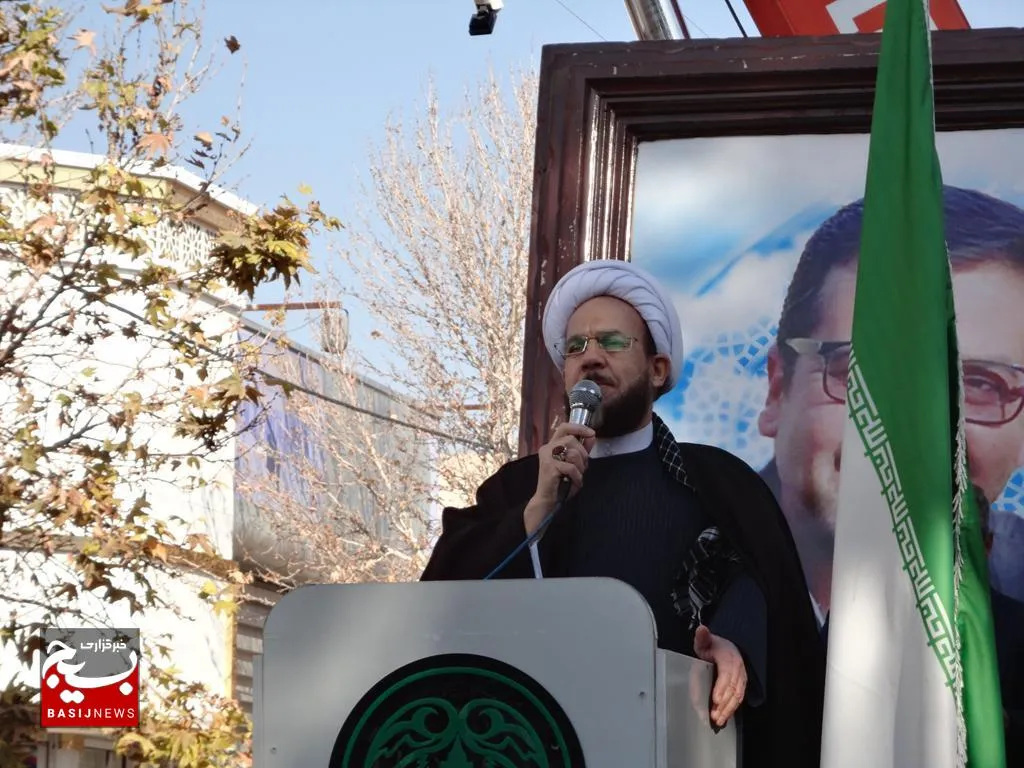 دشمن توان تحمل جایگاه انقلاب اسلامی را ندارد