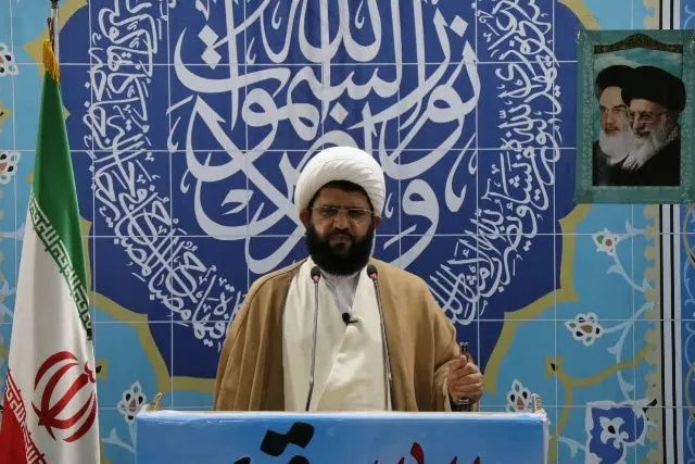امام جمعه شهرقدس: کاندیداها با دید قومی و قبیله ای، نمی توانند نماینده همه مردم‌ باشند