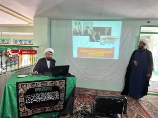 با بصیرت می توان دسیسه های دشمن را خنثی کرد
