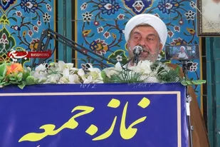 دشمنان برای دور کردن مردم از نظام با همه ابزار وارد میدان شده اند