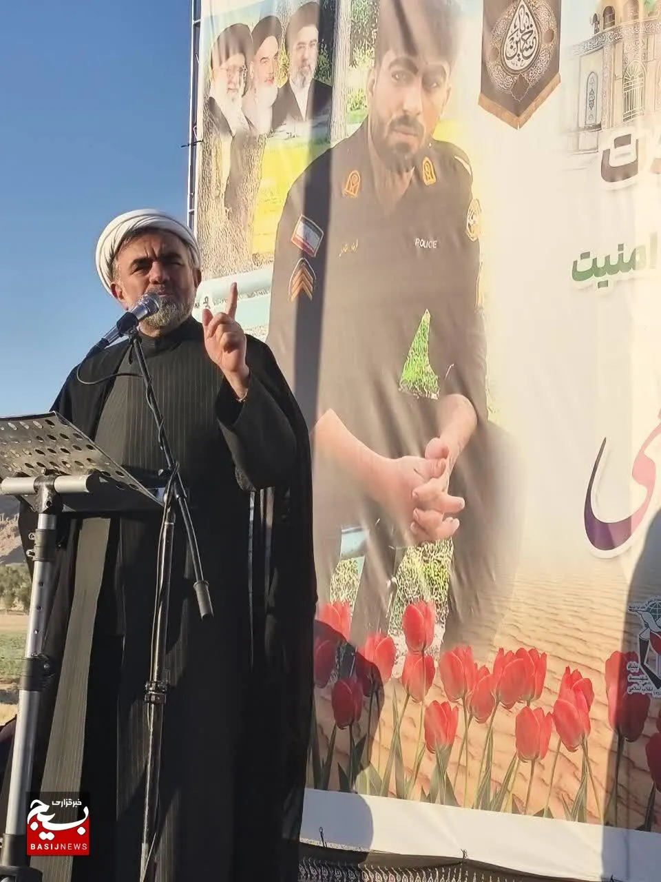 شهید فرهاد خادمی با تأسی به مکتب عاشورا، جان خود را فدای امنیت امت کرد