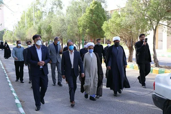 آیین برافراشتن بودن پرچم عزای اباعبدالله الحسین در دانشگاه آزاد واحد زاهدان