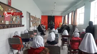 حوزه مقاومت فاطمیه با همکاری دبستان دخترانه تفضلی یادواره شهدا برگزار کرد