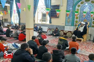 برگزاری کاروان شادی در شهر دمق