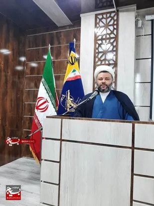 شاهدمیدان مبارزاتی جبهه حق وایمان با جبهه کفر وباطل درعصرکنونی هستیم
