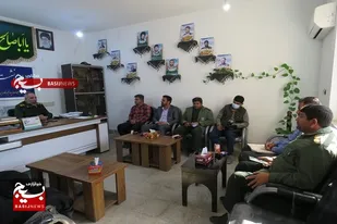وجه تمایز انقلاب ما با دیگر انقلاب ها، انگیزه اعتقادی و معنویتی برگرفته از مکتب عاشورا، رهبری، و پشتوانه مردمی است