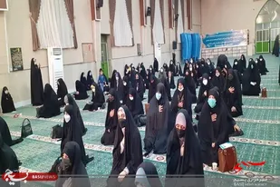 حضور خواهران بسیجی پایگاه های مقاومت حوزه کوثر ناحیه ویژه زاهدان در دعای پر فیض کمیل