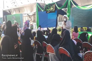 برگزاری برنامه گل&zwnj;های محمدی در همدان