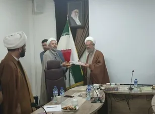 تقدیر از سال‌ها تلاش حجت الاسلام والمسلمین فدایی در دانشگاه دامغان