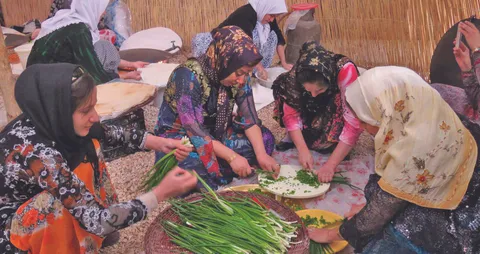 اول آموزش می‌دهم بعد وام