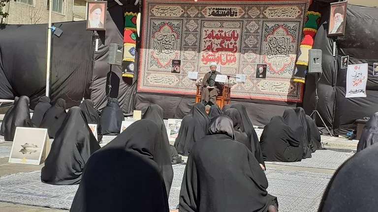 همایش حسینی «تشنه تر از آب»  در قرچک برگزار شد